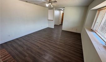 21815 Klickitat Ave, Apple Valley, CA 92307