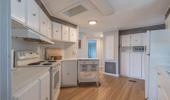 782 Lark Dr, Barefoot Bay, FL 32976