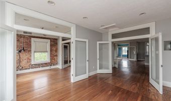 380 S Main St B, Akron, OH 44311