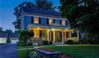 51 Ayrault St, Newport, RI 02840