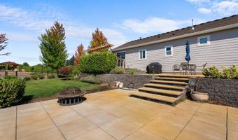21358 OAK Ln, Aurora, OR 97002