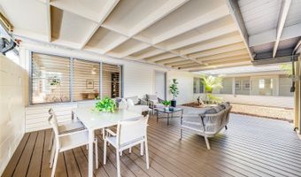 902 Wanaao Rd, Kailua, HI 96734