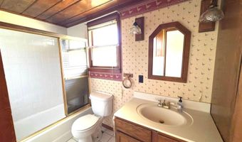 1504 S State, Applegate, MI 48401