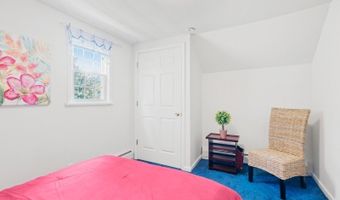71 Reservoir Ave, Andover, NJ 07801