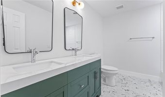 1801 Kimberly Pl, Bentonville, AR 72712