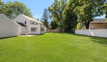 5 Lee Rd, Barrington, RI 02806