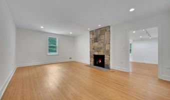 12 Laurel Ln, Darien, CT 06820