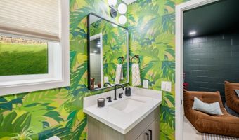 98-1743 Ulu St, Aiea, HI 96701