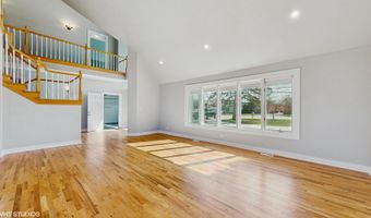 1838 N Windsor Dr, Arlington Heights, IL 60004