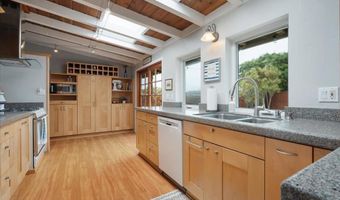 3455 Ann Dr, Carlsbad, CA 92008
