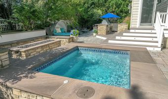 420 Nelson Ave, Beach Haven, NJ 08008