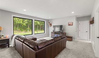 1040 W Trace Pl, Polk City, IA 50226