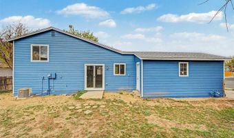 17391 E Layton Dr, Aurora, CO 80015