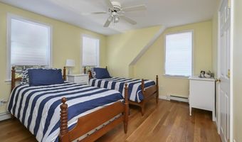 15 Bay View Rd, Barnstable, MA 02630