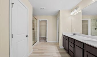 422 Auburn Crossing Dr, Auburn, GA 30011