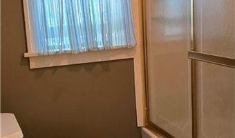 309 5th St SW, Austin, MN 55912