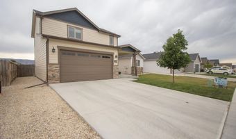 6015 Overlook Way, Mills, WY 82604