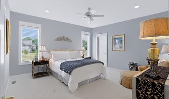 4025 Lochview Ct, Bargersville, IN 46106