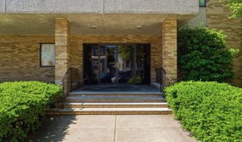 86 W 33RD St 211, Bayonne, NJ 07002