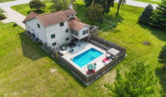 8032 NE 27th Ave, Altoona, IA 50009