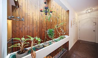 222 Red Hill Rd, Middletown, NJ 07748