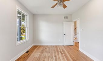 515 Sandalwood Rd, Villas, NJ 08251