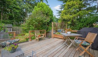 2 Perkins Ave, Amityville, NY 11701