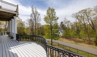 40 Parsons Way, Avon, CT 06001