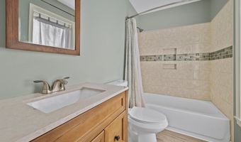 63 W Side Woods, Bartlett, NH 03812