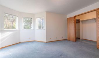 59649 Okanagan Ln, Bend, OR 97702