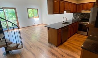 6 Davos Dr 8, Alloway, NJ 07462