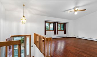 36 Stony Ln, North Kingstown, RI 02852