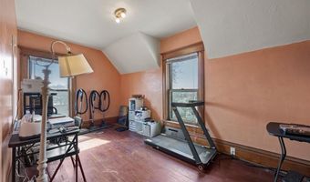 207 N Davis St, Anamosa, IA 52205
