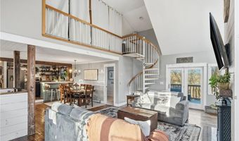 97 Angell Rd, Cumberland, RI 02864