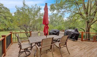 13 IRON Cir, Reading, PA 19607