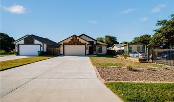 150 N 9th St, Aransas Pass, TX 78336