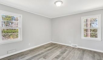 789 Pinewood, Macon, GA 31204