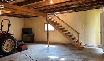 2318 N Lakeview Dr, Austin, IN 47102