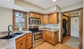 6983 White Oak Dr, Avon, IN 46123