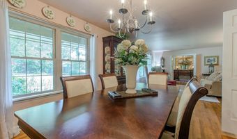 2003 Lynnwood Dr, Benton, AR 72015