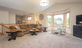 1316 Armstrong Rd NW, Alexandria, MN 56308