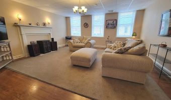 8 MAIN St, Boonsboro, MD 21713