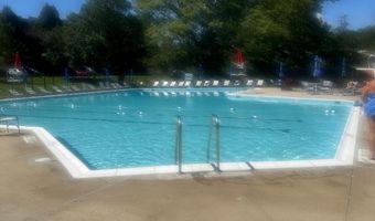 7425 DEMOCRACY Blvd 14, Bethesda, MD 20817