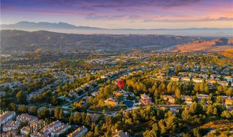 8125 E Oxley Ct, Anaheim, CA 92808