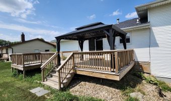 536 Santa Maria Dr, Arlington, WI 53911