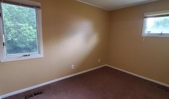 2828 Packard St, Ann Arbor, MI 48108