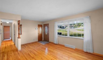 8628 Hillery Dr, Affton, MO 63123