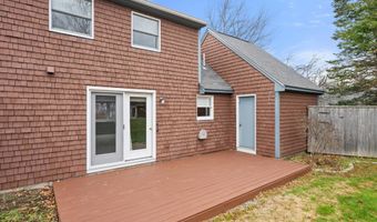 22 Cortland Cir, Bangor, ME 04401