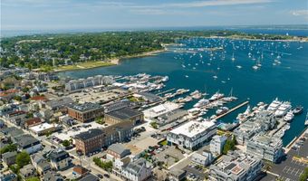 433 Thames St E, Newport, RI 02840