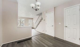2204 S Jasper Way B, Aurora, CO 80013
